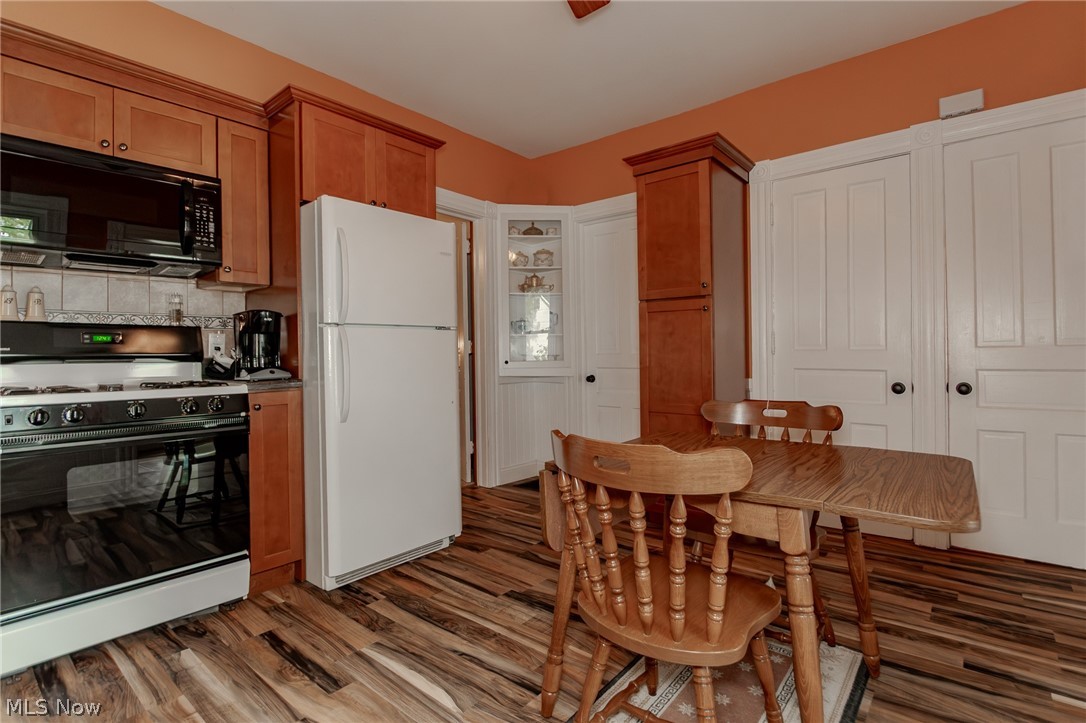 37841 2nd Street Property Photo 17