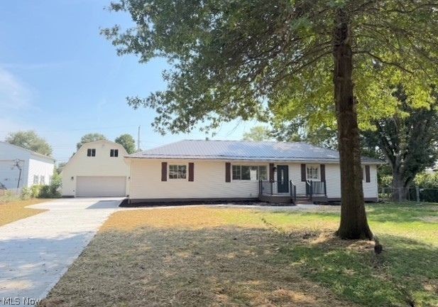 11349 East Avenue Ne Property Photo 1