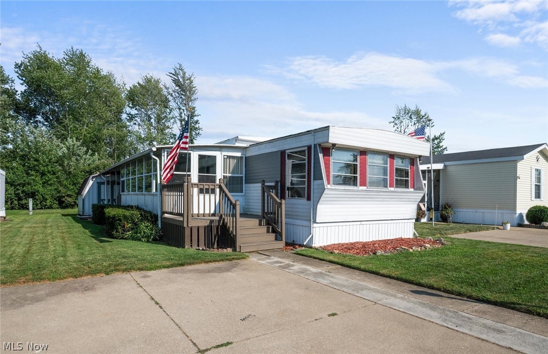 83 Rathbun Drive Property Photo 1