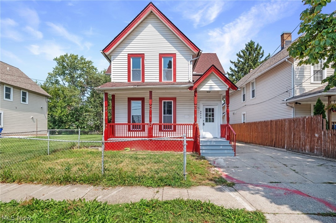 2612 Daisy Avenue Property Photo
