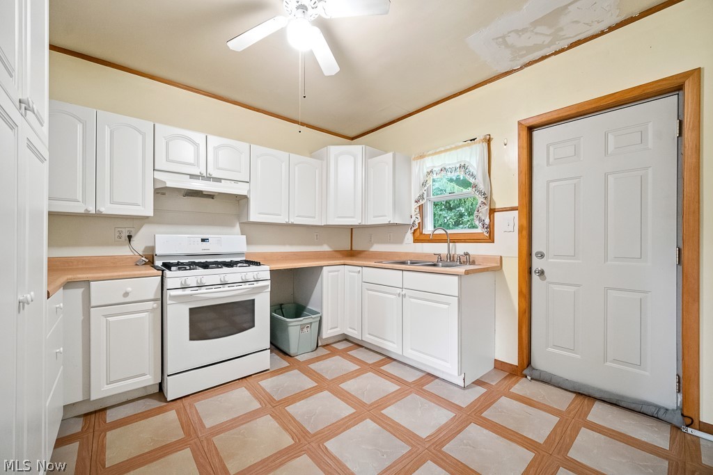 669 Scott Place Nw Property Photo 5