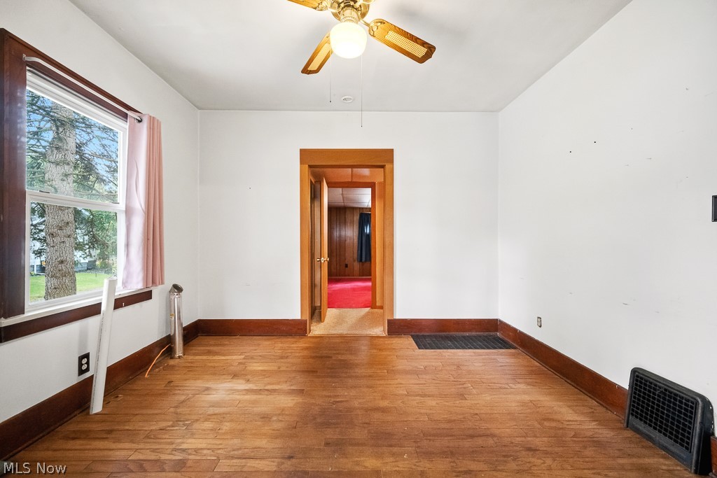 669 Scott Place Nw Property Photo 7