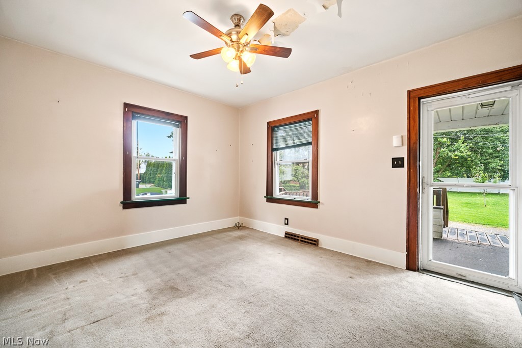 669 Scott Place Nw Property Photo 10