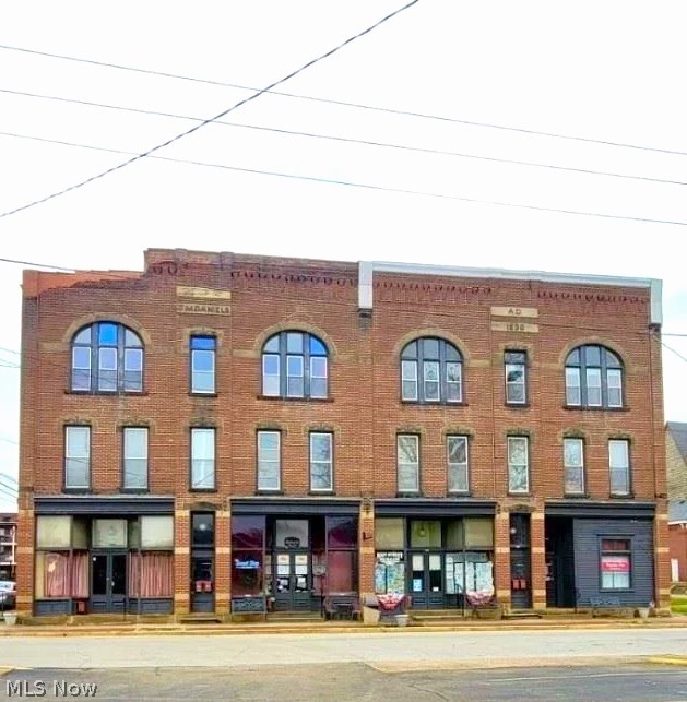 212 Main Street Property Photo 1
