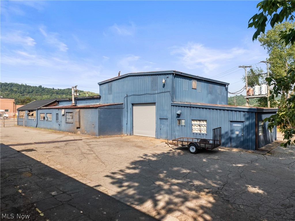 1702 Wheeling Avenue Property Photo 2