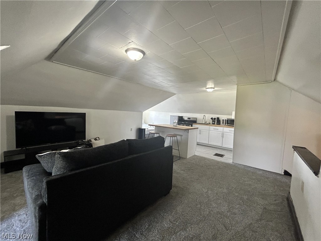 377 Lawson 3 Property Photo 4