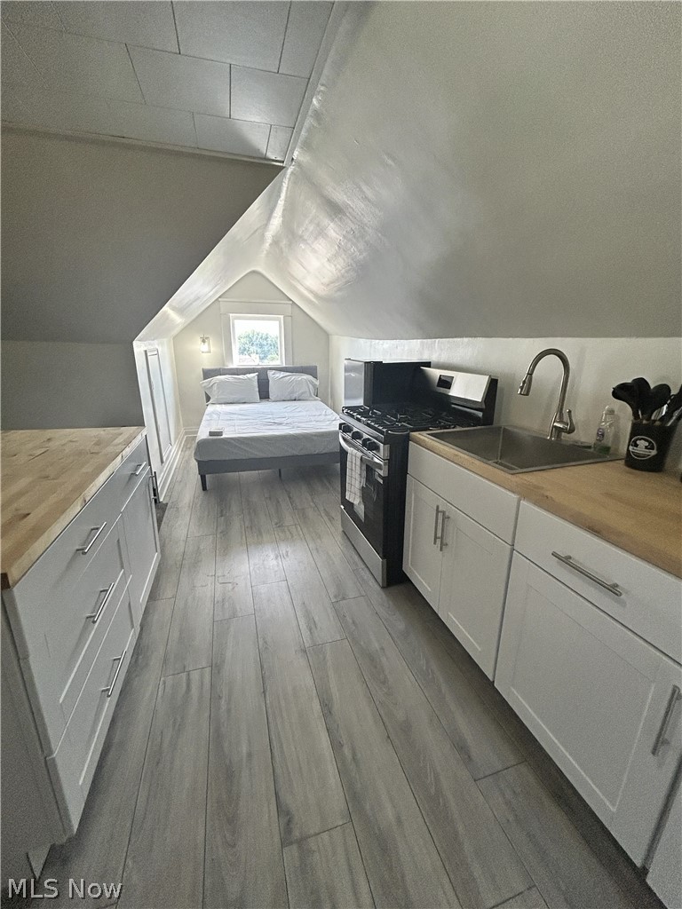 377 Lawson 3 Property Photo 8