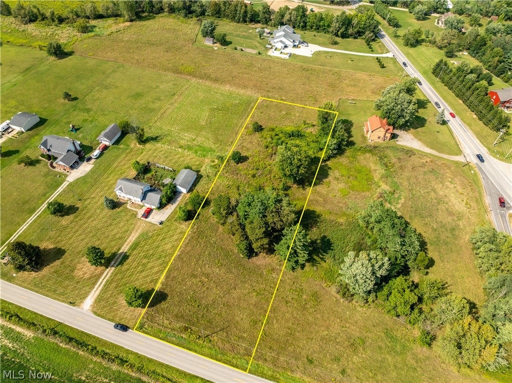 Paradise Road Property Photo 3