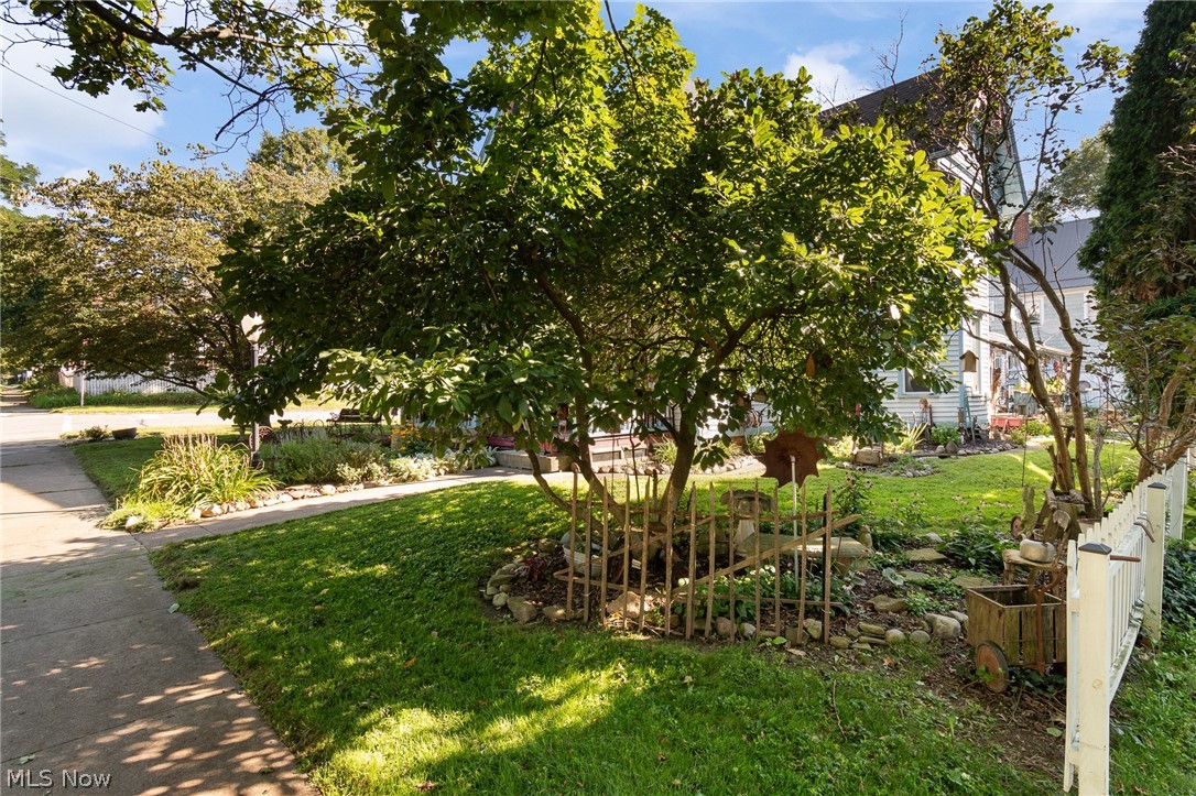 349 Bever Property Photo 35