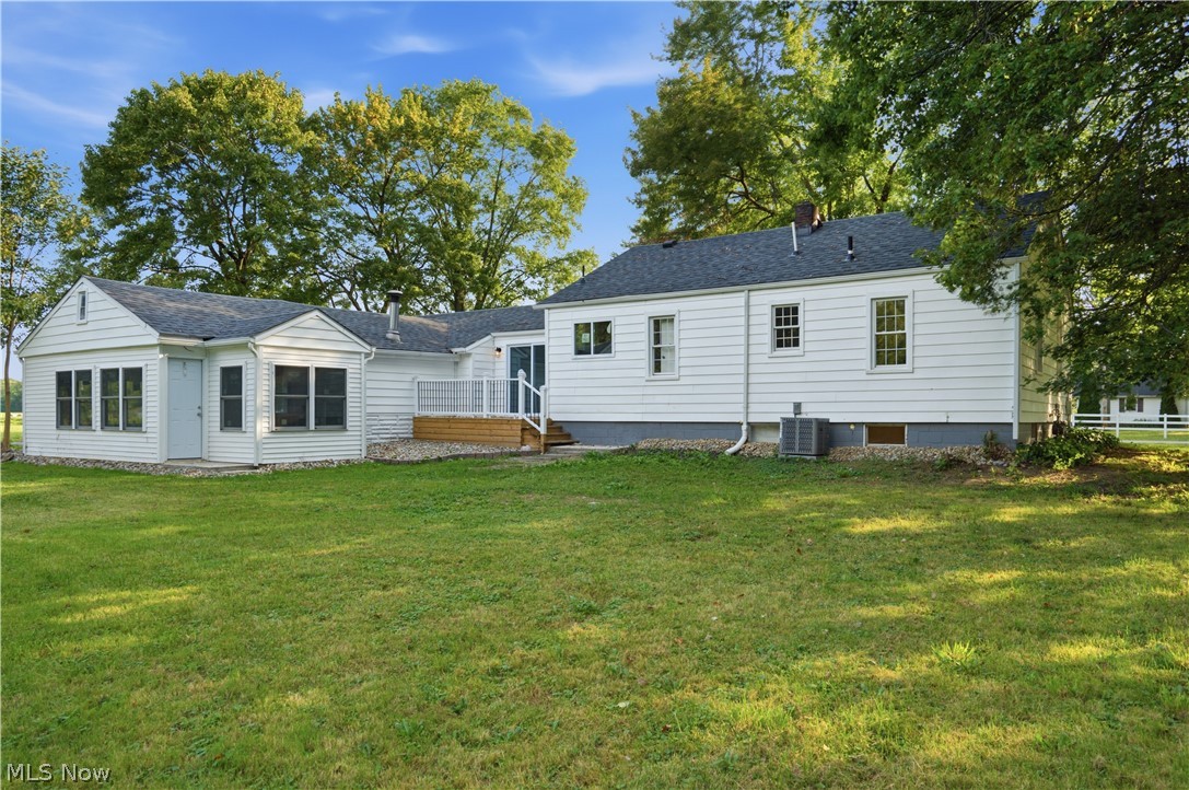 9247 Youngstown Pittsburgh Road Property Photo 4