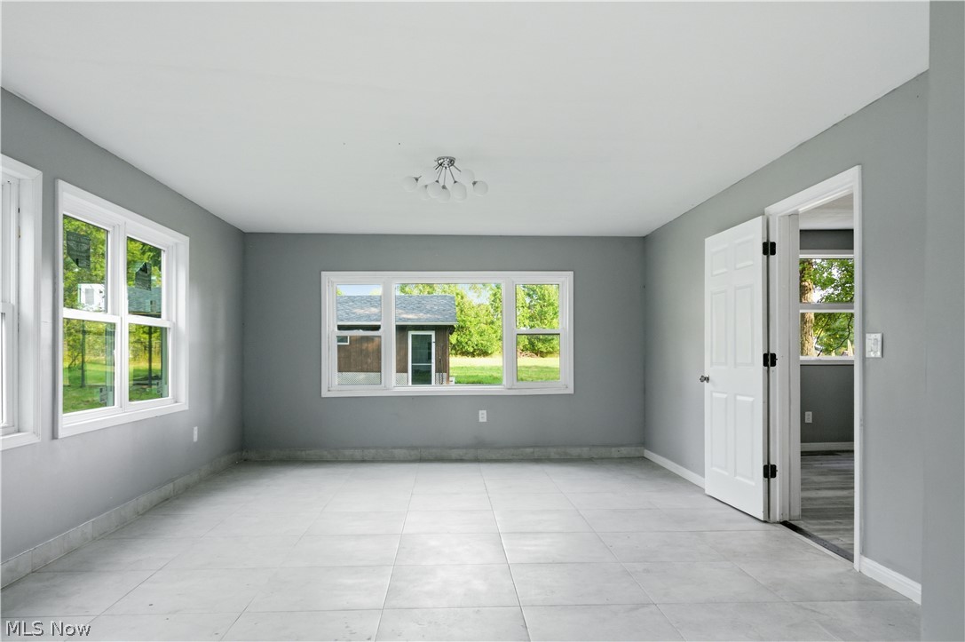 9247 Youngstown Pittsburgh Road Property Photo 27