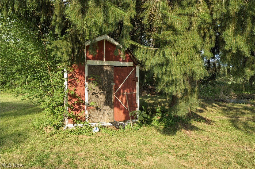 9247 Youngstown Pittsburgh Road Property Photo 41