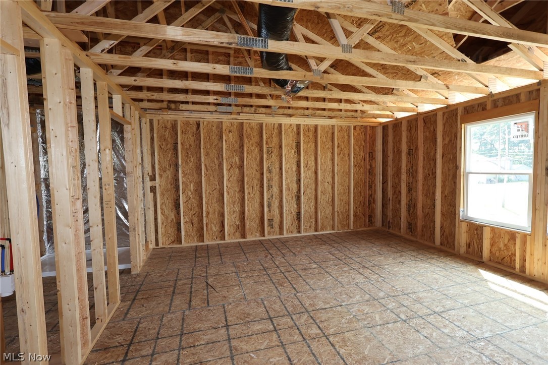 4429 Main Street Property Photo 4