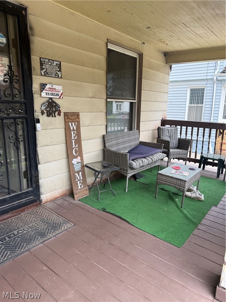 920 E 73rd Street Property Photo 4