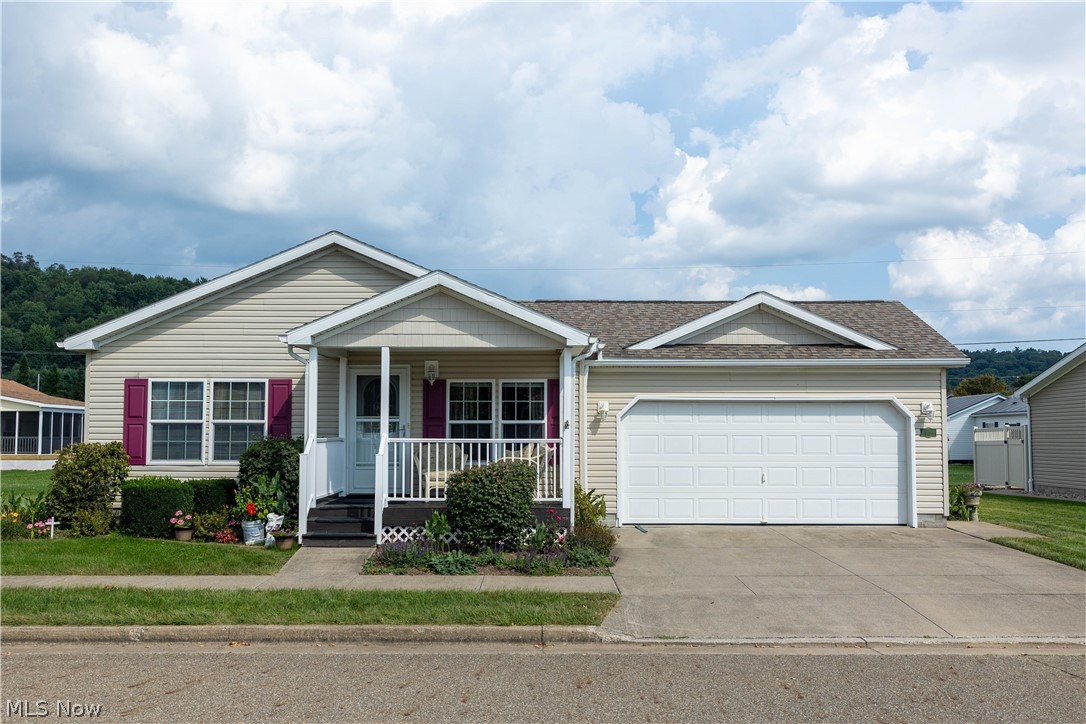 310 Galaxy Drive Property Photo 1