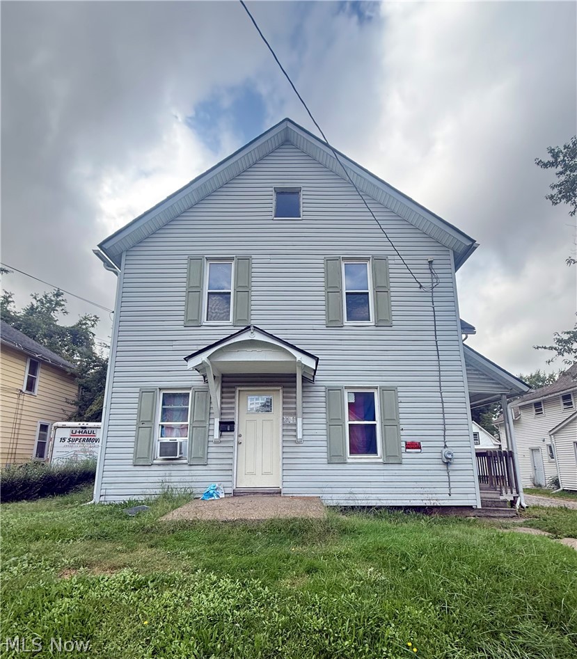 686 Sumner Street Property Photo 1