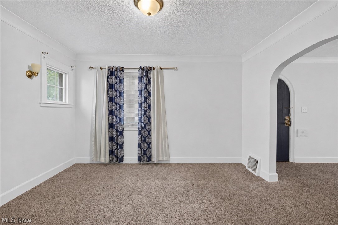 654 Moreley Avenue Property Photo 10