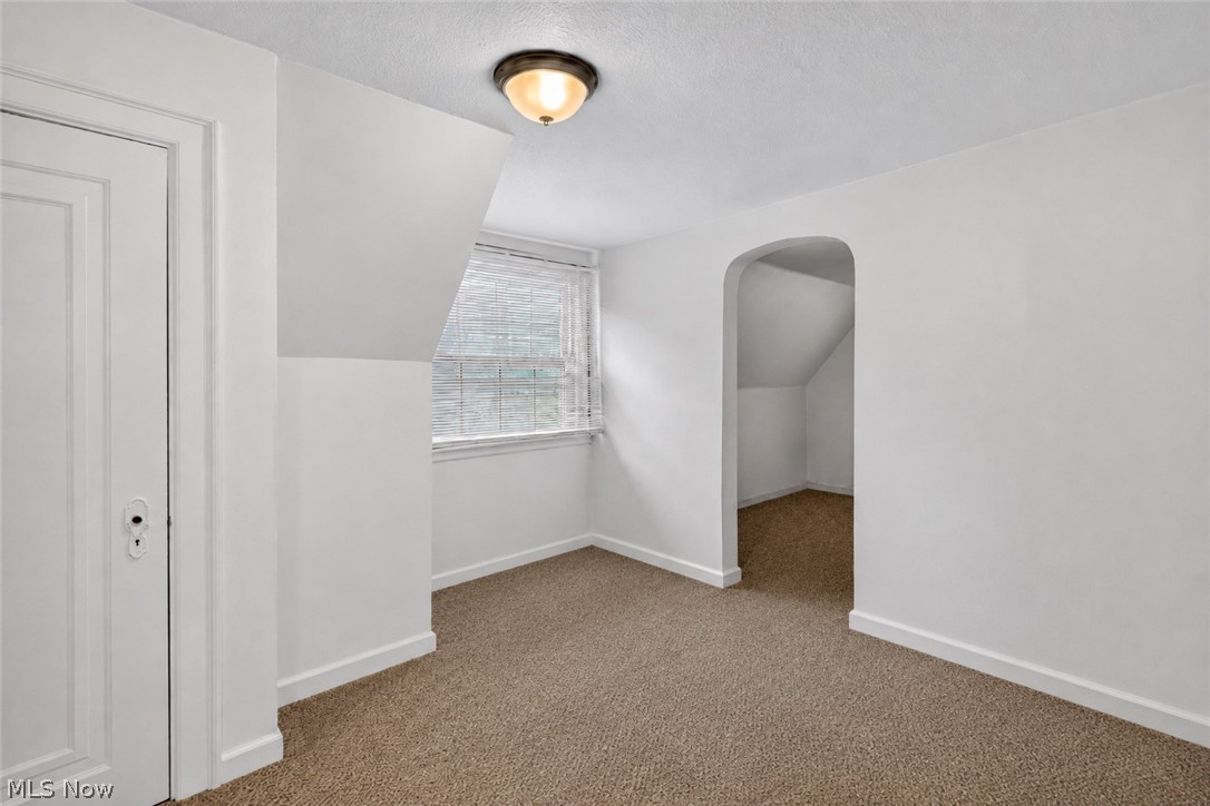 654 Moreley Avenue Property Photo 15
