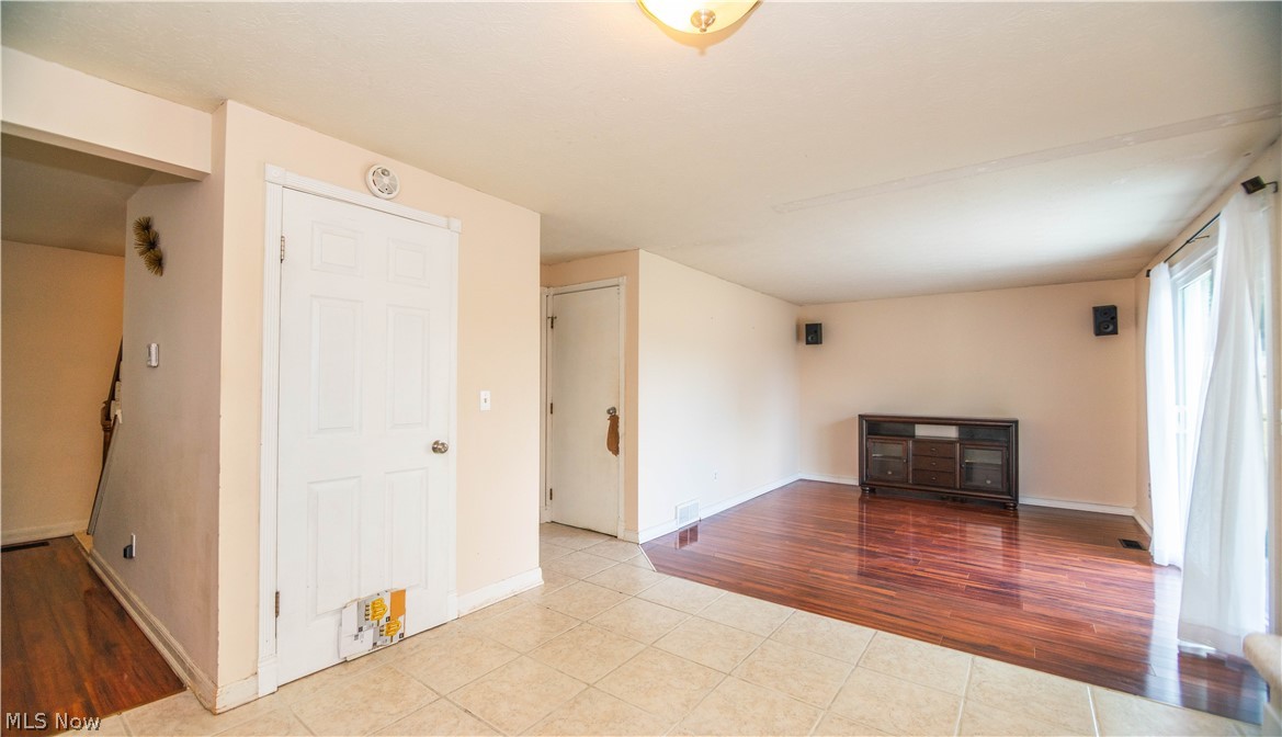 1714 Warrington Road Nw Property Photo 9