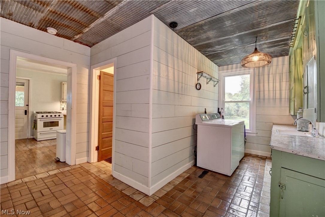 1279 Fox Avenue Se Property Photo 19