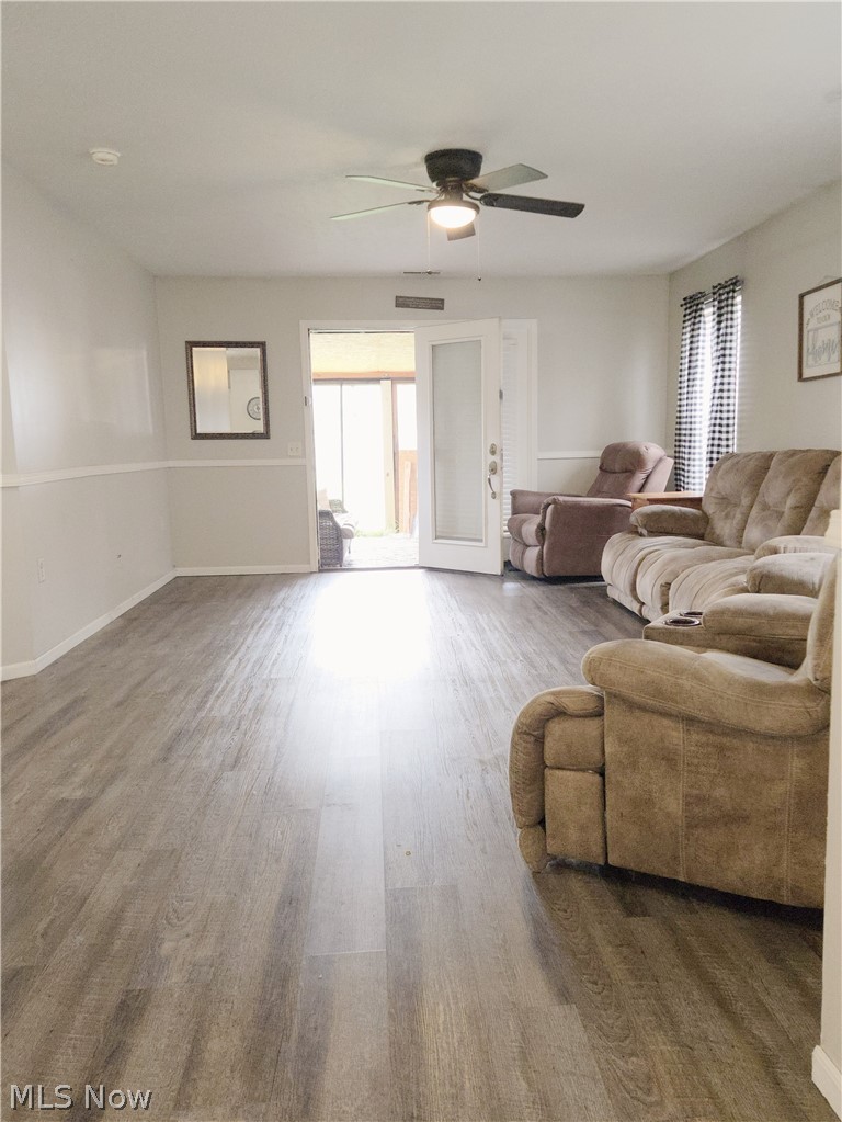 363 Button Avenue Property Photo 5