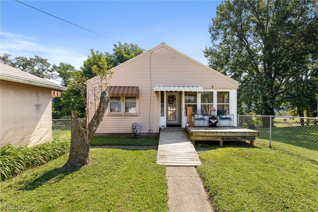 4447 Riverside Drive Property Photo 1