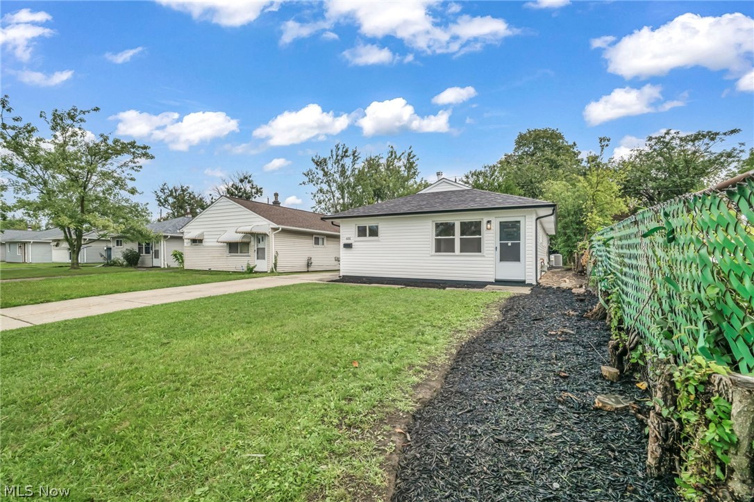 601 Northfield Road Property Photo 4