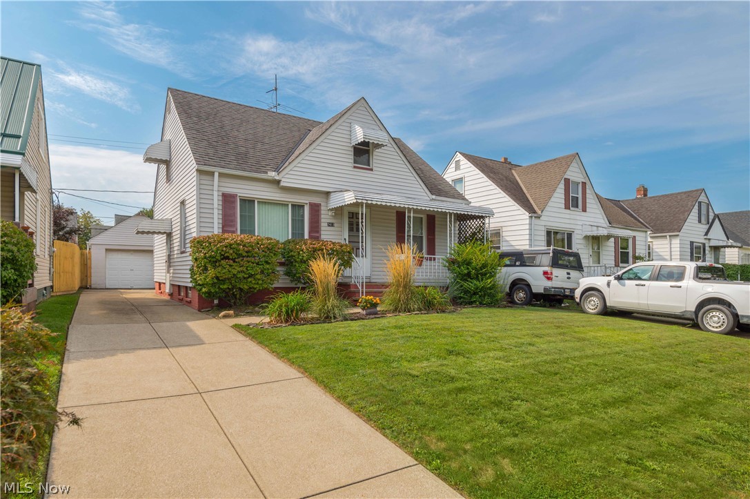 7413 Traymore Avenue Property Photo 1