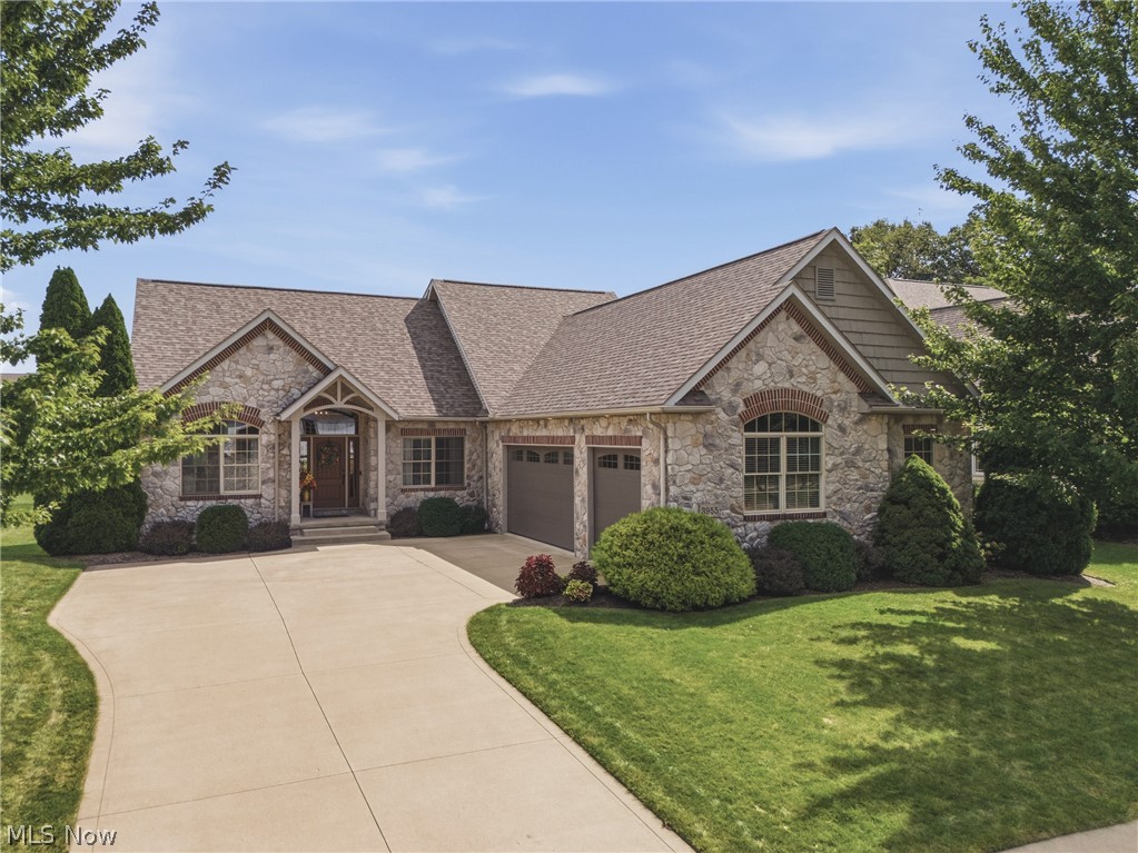 3955 Spring Brook Property Photo