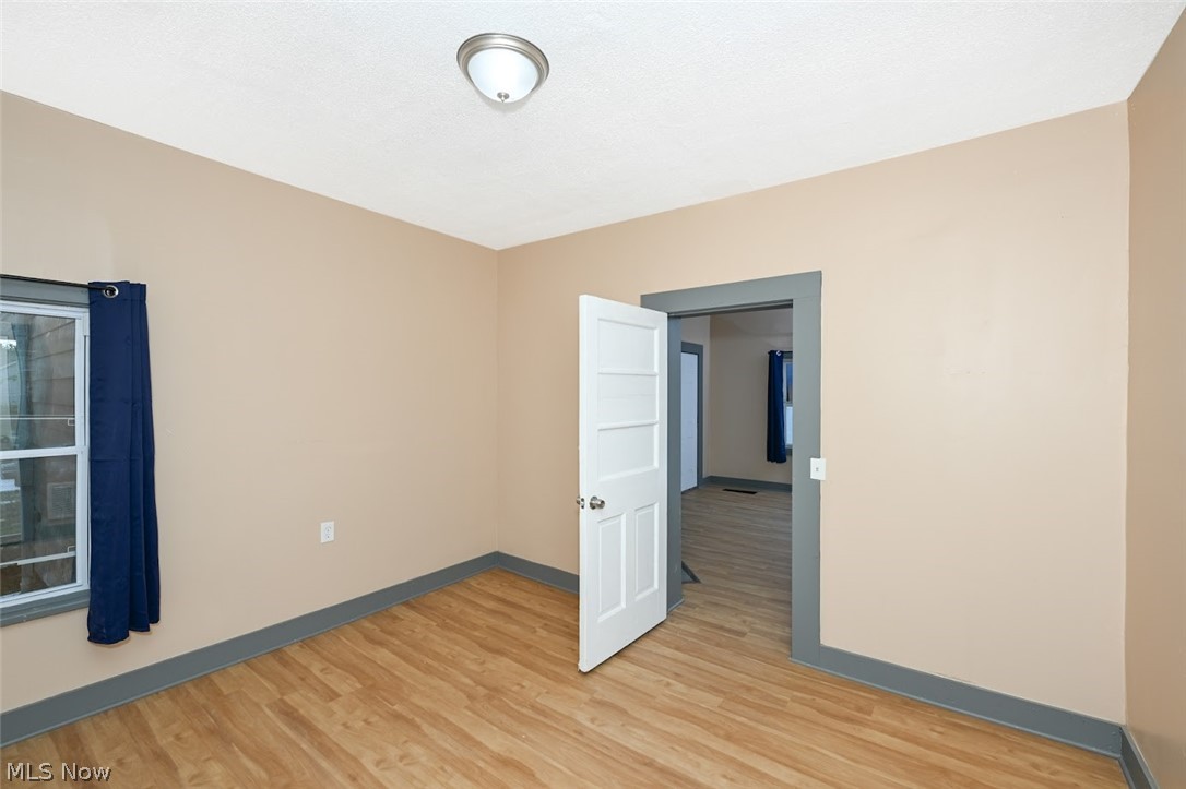 906 E Buchtel Avenue Property Photo 13