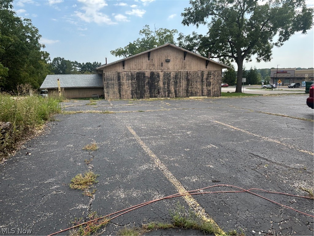 4220 State Route 43 Unit B Property Photo 8