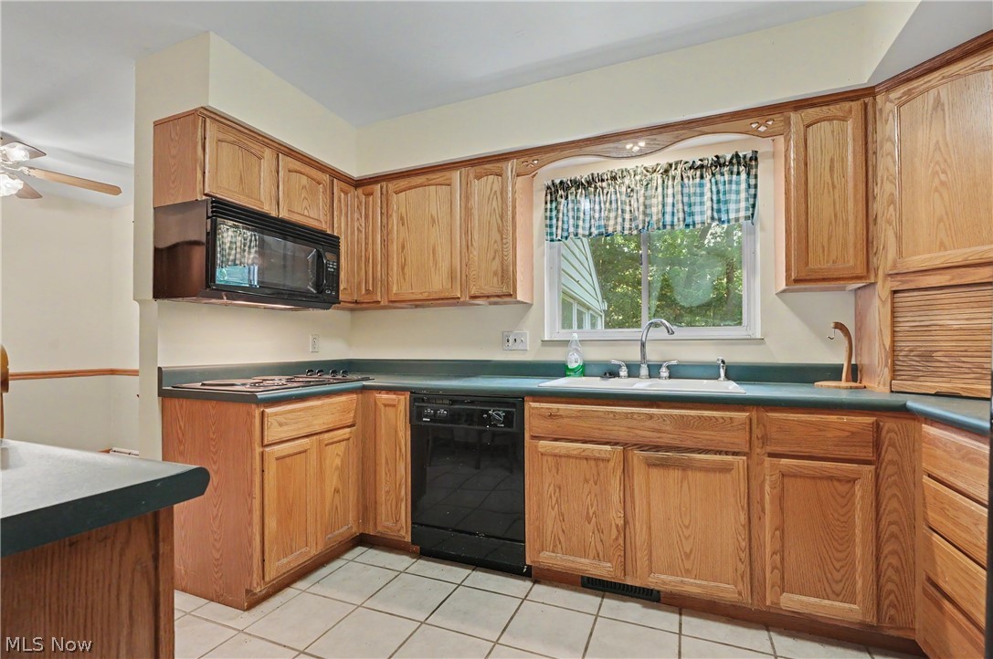 3087 Tower Hill Drive Property Photo 17