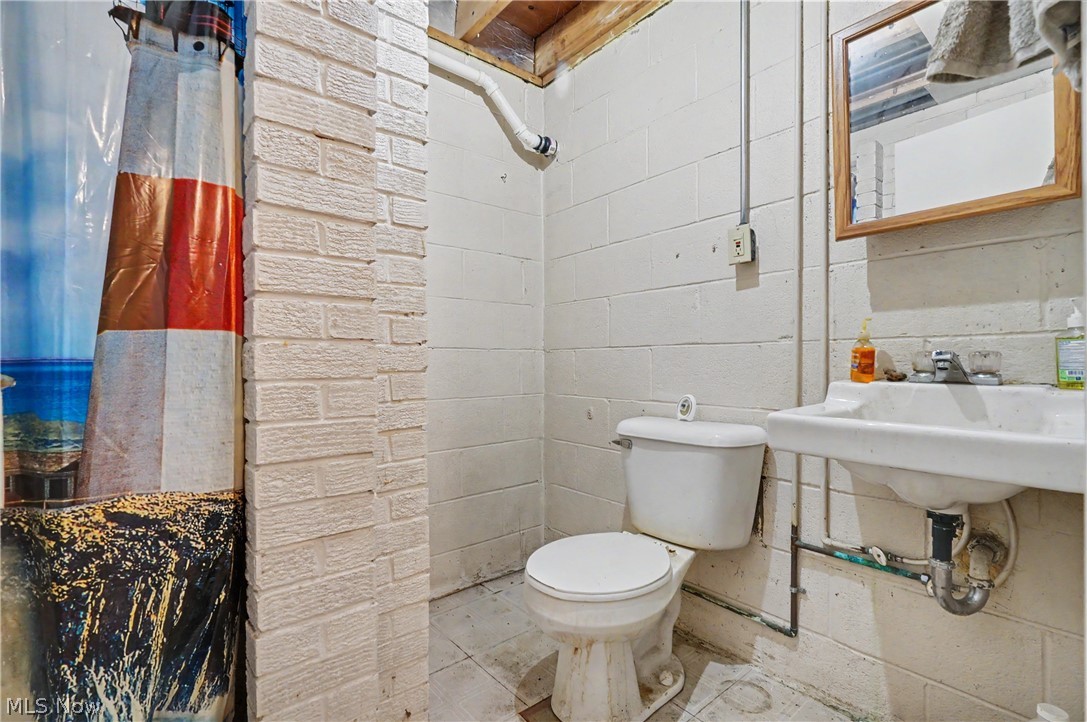 3087 Tower Hill Drive Property Photo 32
