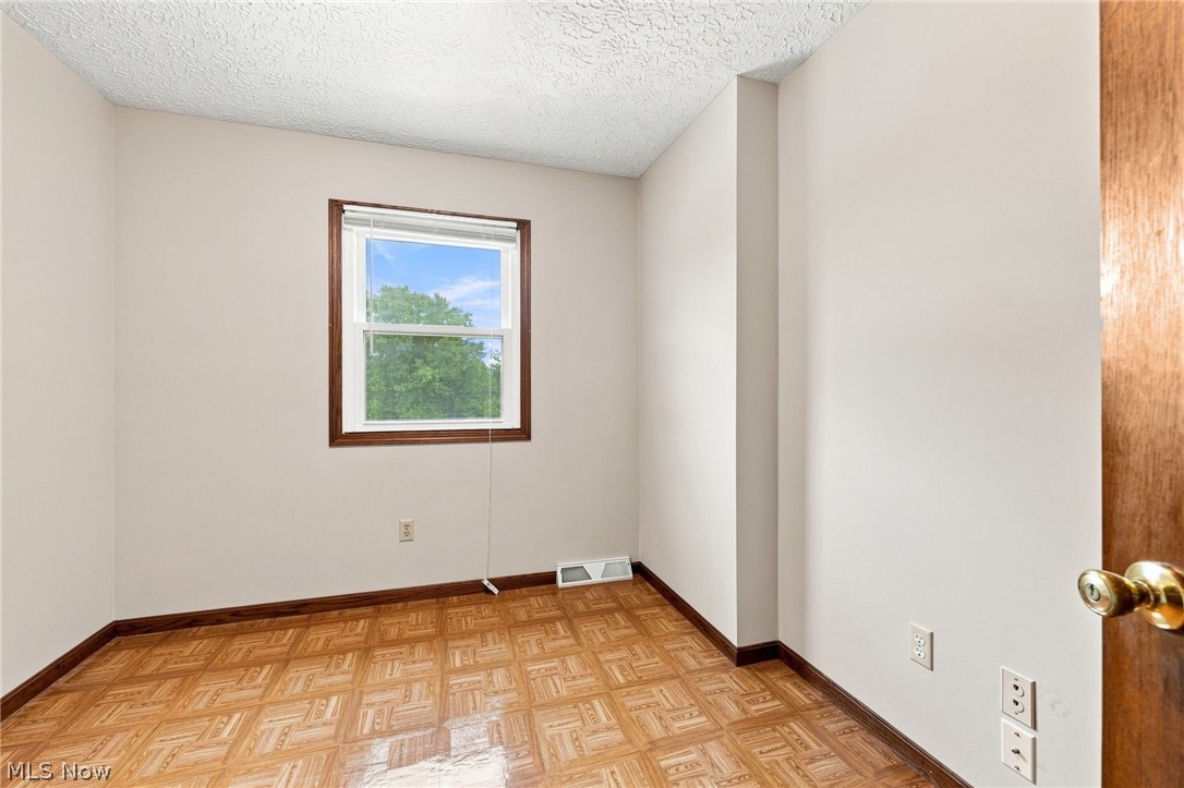 2914 Serfass Road Property Photo 16