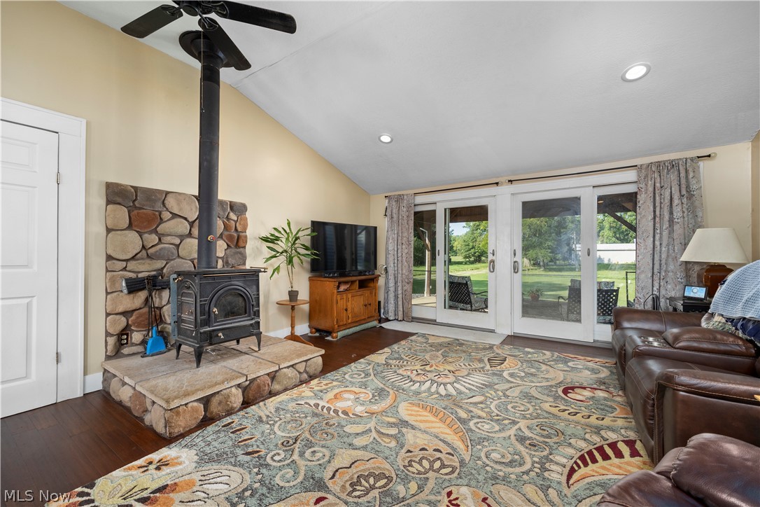9988 W Ridge Road Property Photo 6