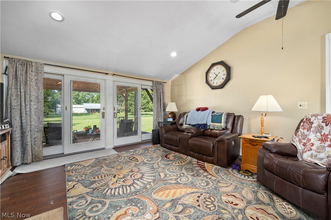 9988 W Ridge Road Property Photo 7