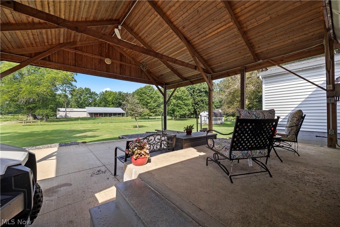 9988 W Ridge Road Property Photo 44