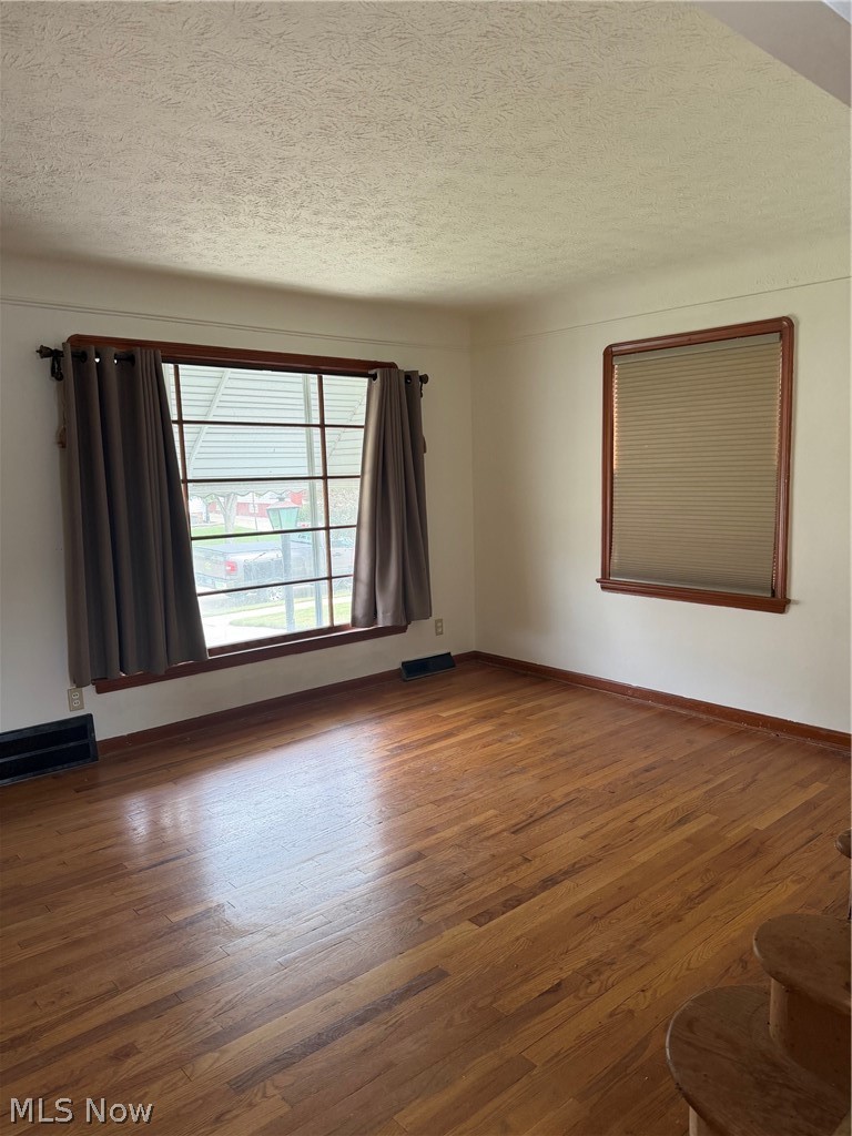 7425 Glencoe Avenue Property Photo 9