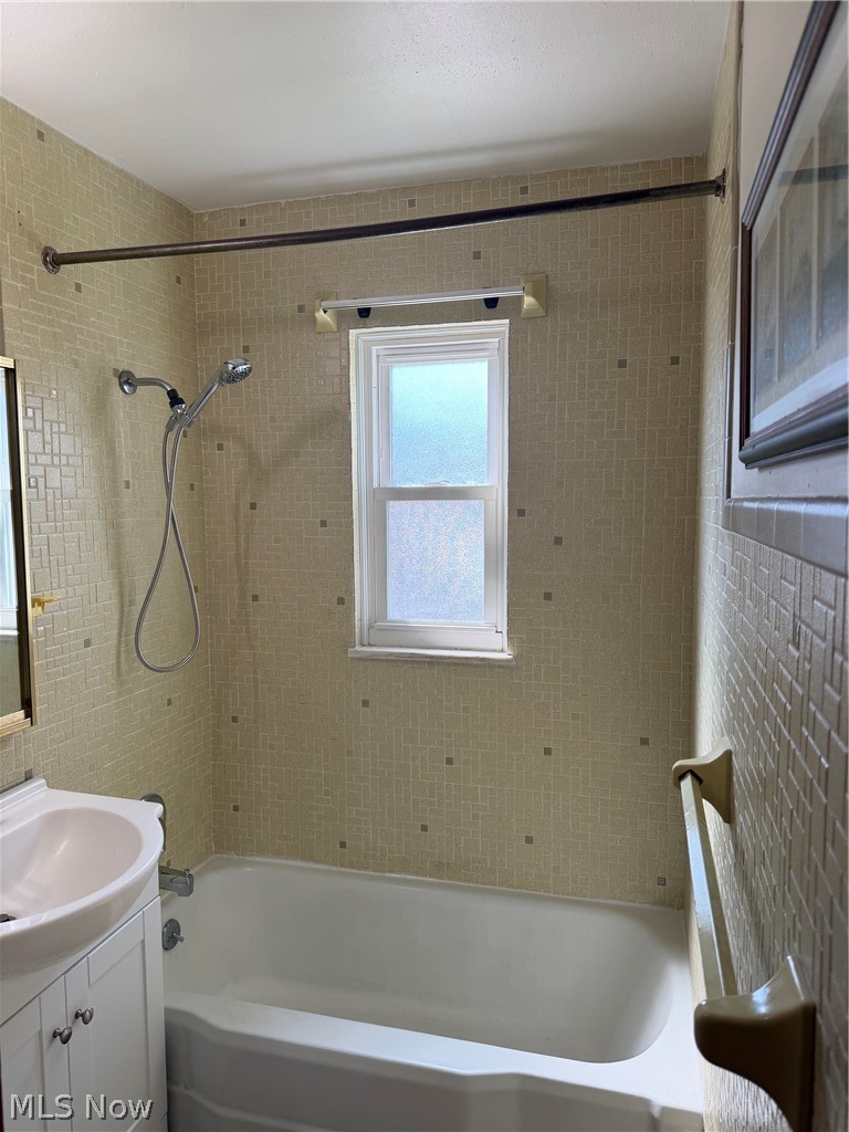 7425 Glencoe Avenue Property Photo 23