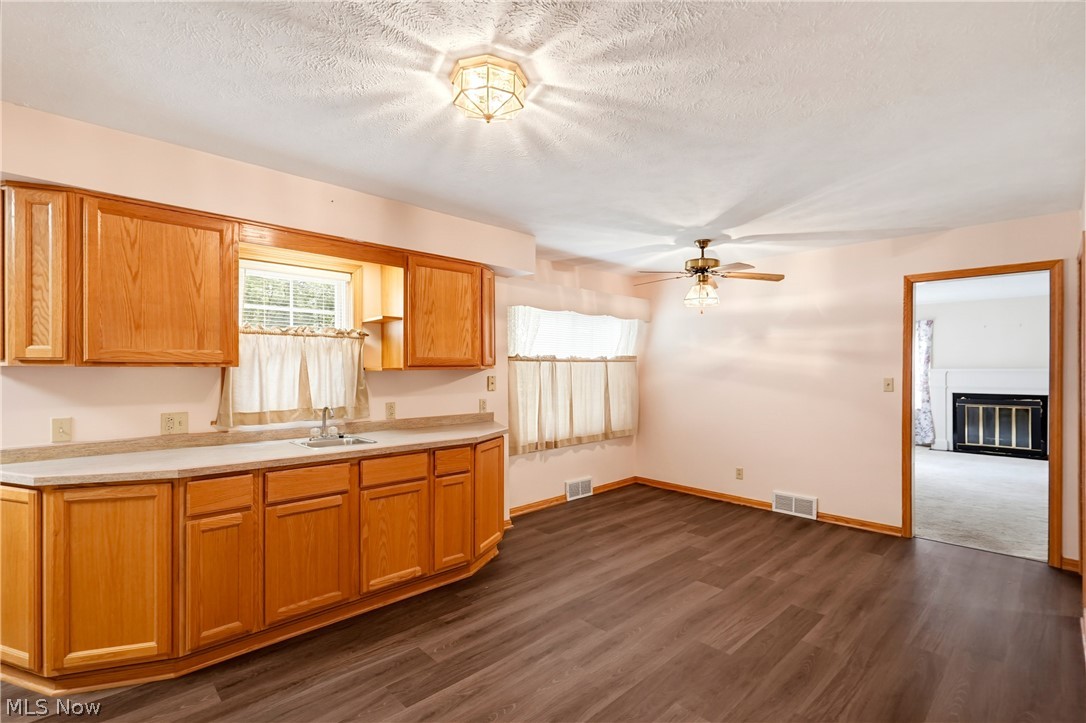 3504 Lakeview Boulevard Property Photo 7