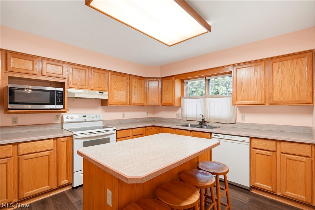 3504 Lakeview Boulevard Property Photo 9