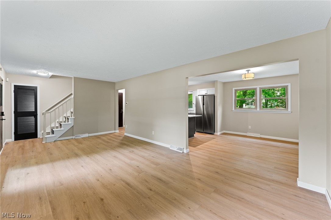6820 Lockwood Boulevard Property Photo 8