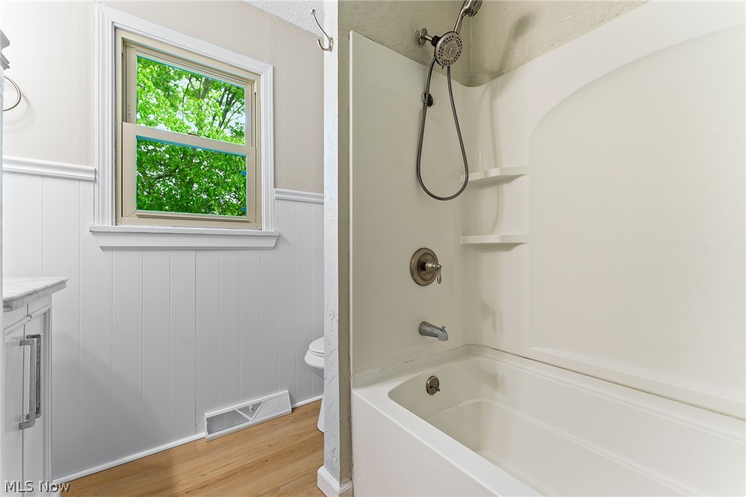 6820 Lockwood Boulevard Property Photo 15