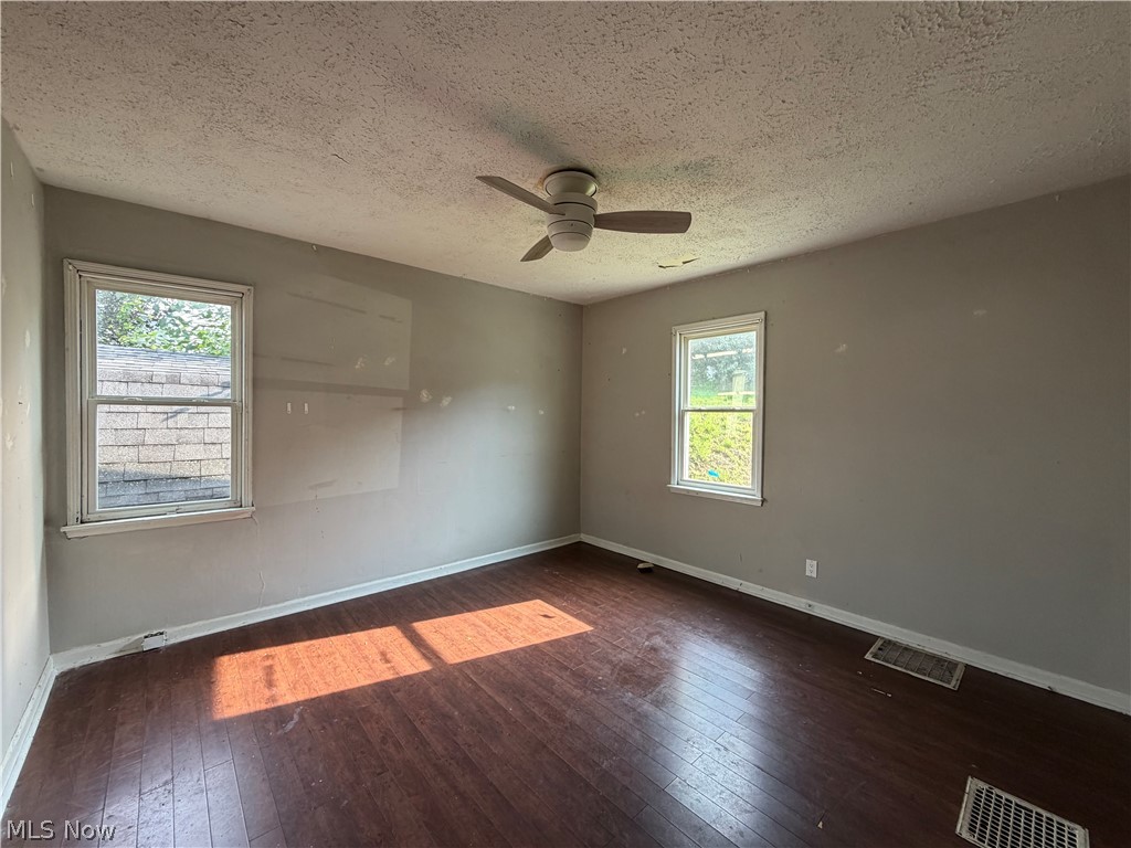 210 S 16th Street Property Photo 7