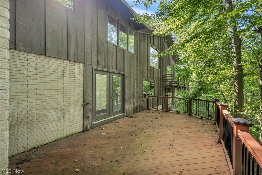 246 Windward Drive Property Photo 4
