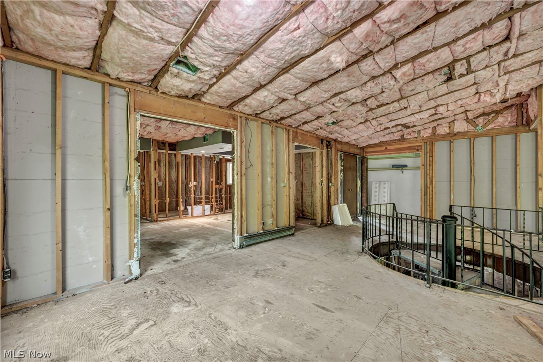246 Windward Drive Property Photo 10