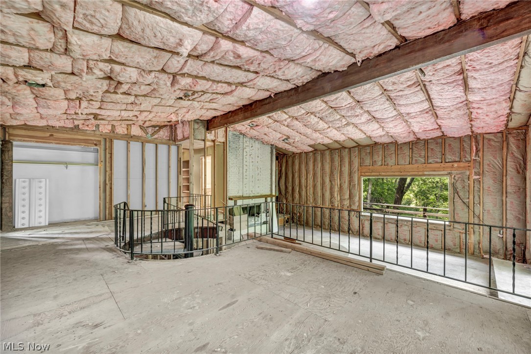 246 Windward Drive Property Photo 11