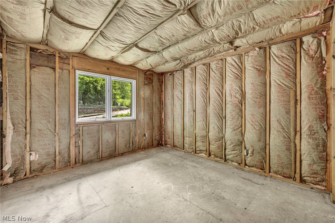 246 Windward Drive Property Photo 12