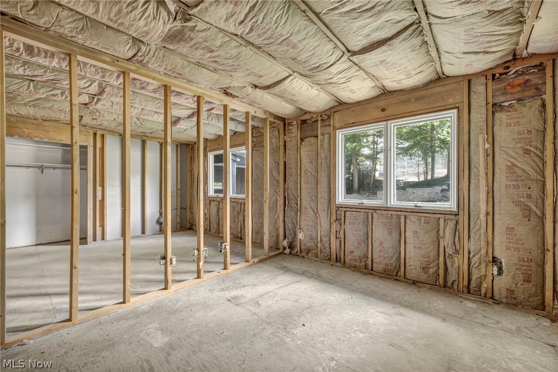 246 Windward Drive Property Photo 13
