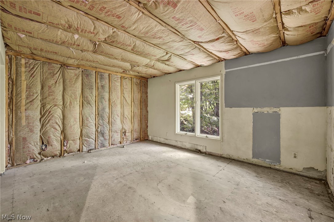 246 Windward Drive Property Photo 14
